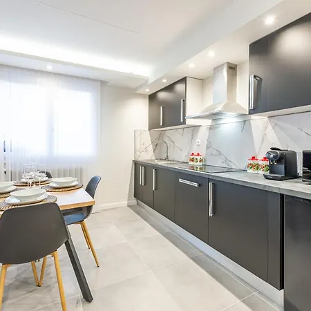 Merveille De Clarisse En Annecy